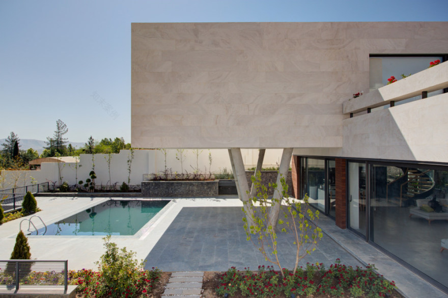 伊朗 07 号别墅设计,打造周末聚会胜地-30