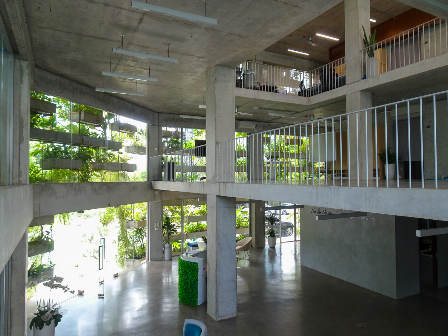 アーバン・ファーミング・オフィス | ベトナム の建築【世界建築巡り】-55