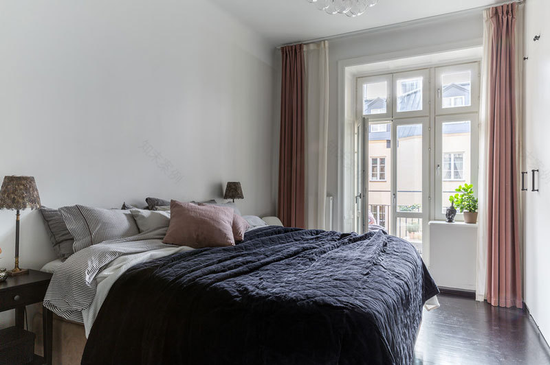 斯德哥尔摩优雅白色室内设计项目丨瑞典斯德哥尔摩-11