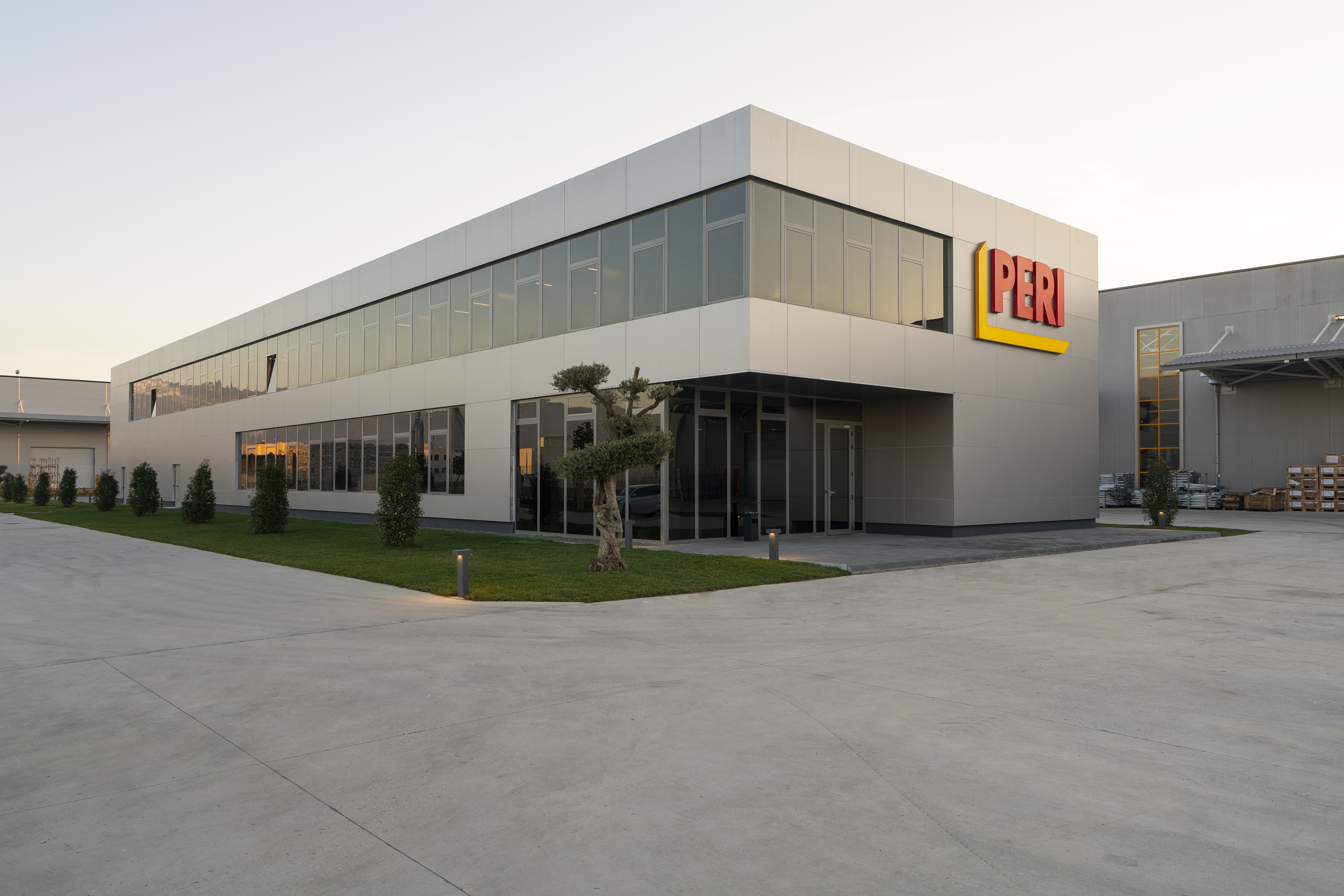 土耳其 PERI 萨卡里亚校园工业风设计-23