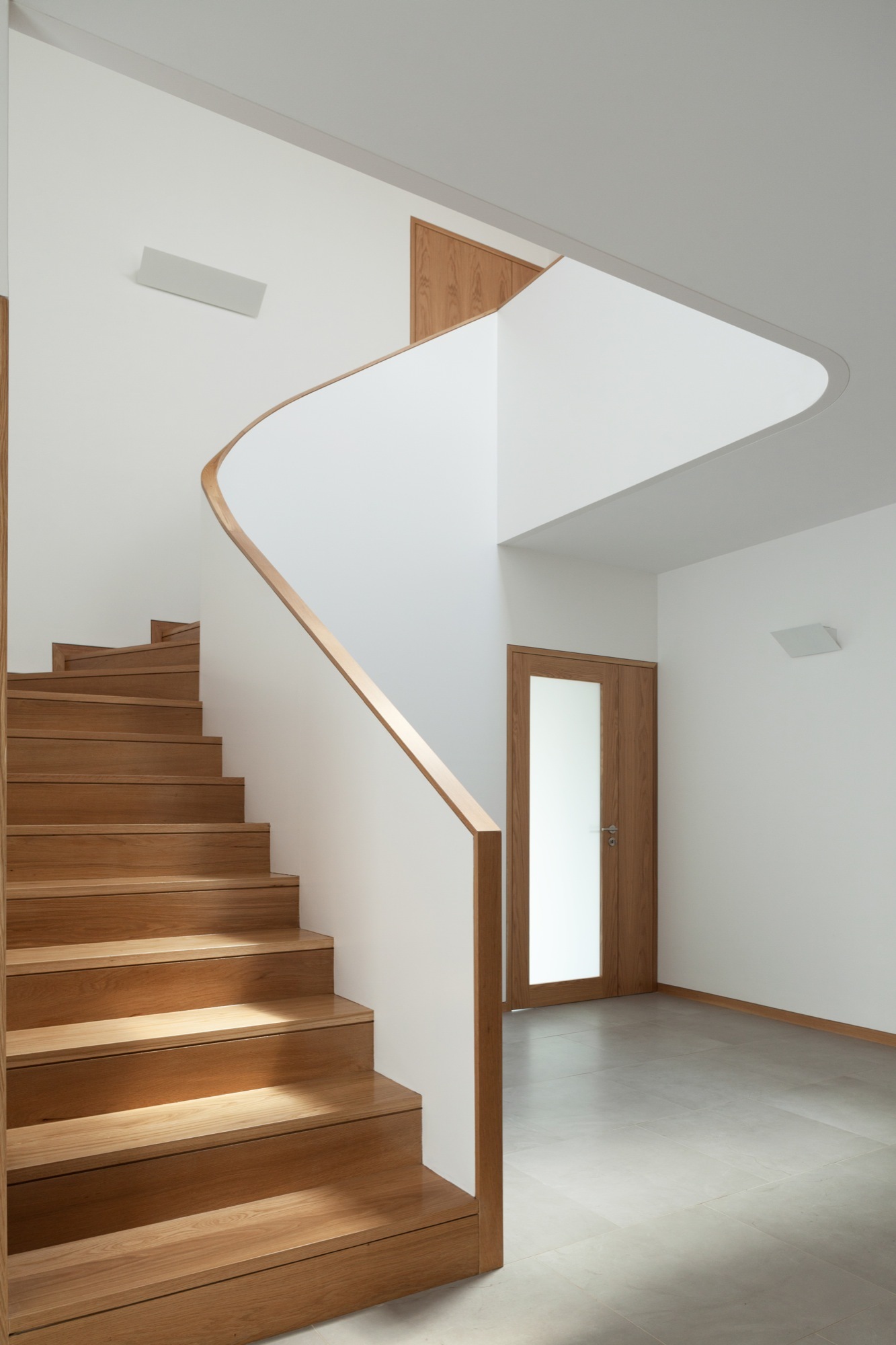 葡萄牙 Agueda 住宅——地形与空间的完美融合-36