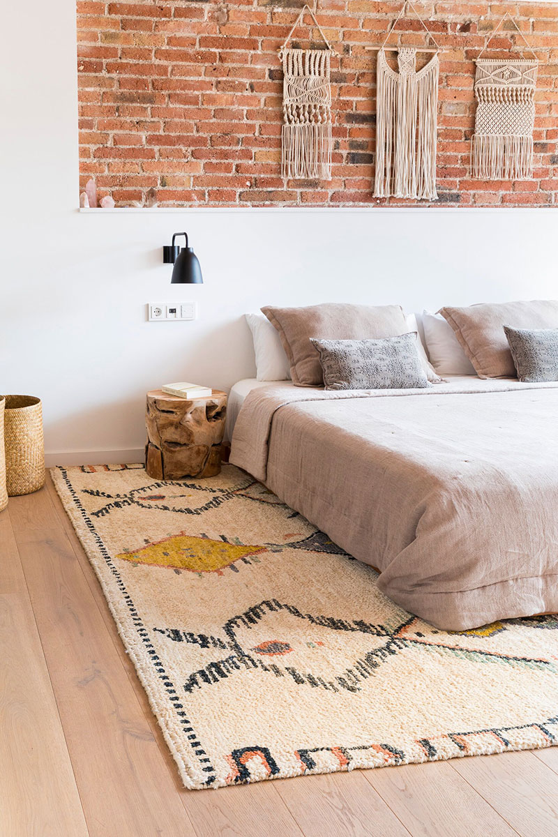 巴塞罗那带有拱顶天花板和波西米亚装饰风格的明亮公寓-14