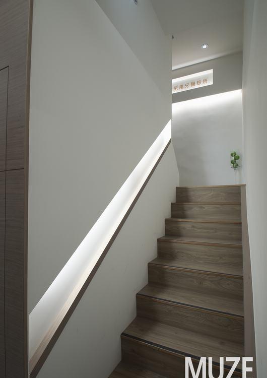 温暖零压感医疗空间设计-14