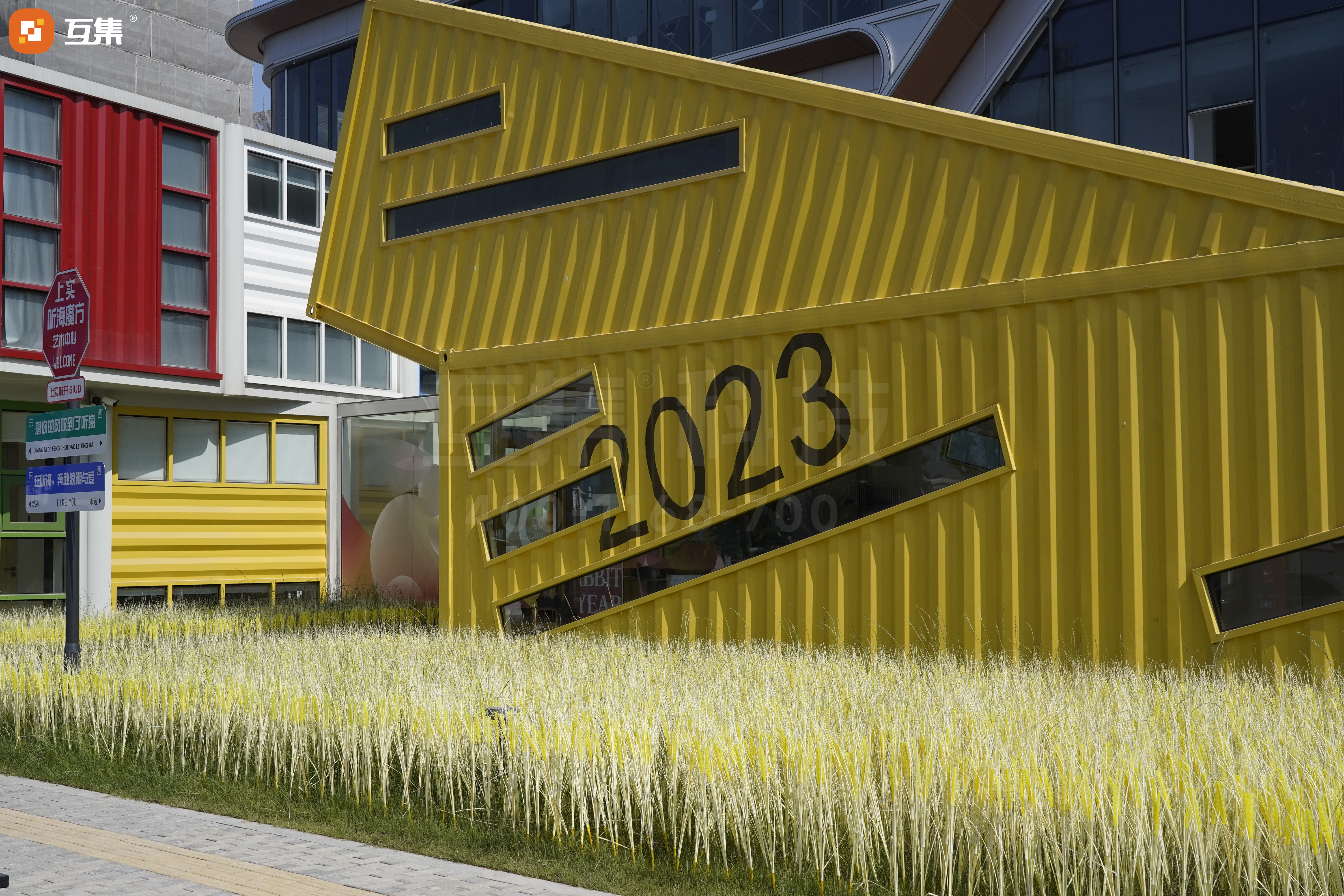 创新商业街设计：互集用模块化建筑提升城市魅力-13