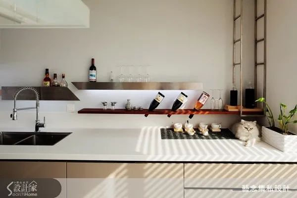 四间超吸眼球的独栋豪宅设计！旋转楼梯、高级酒窖与景观沐浴空间应有尽有-39