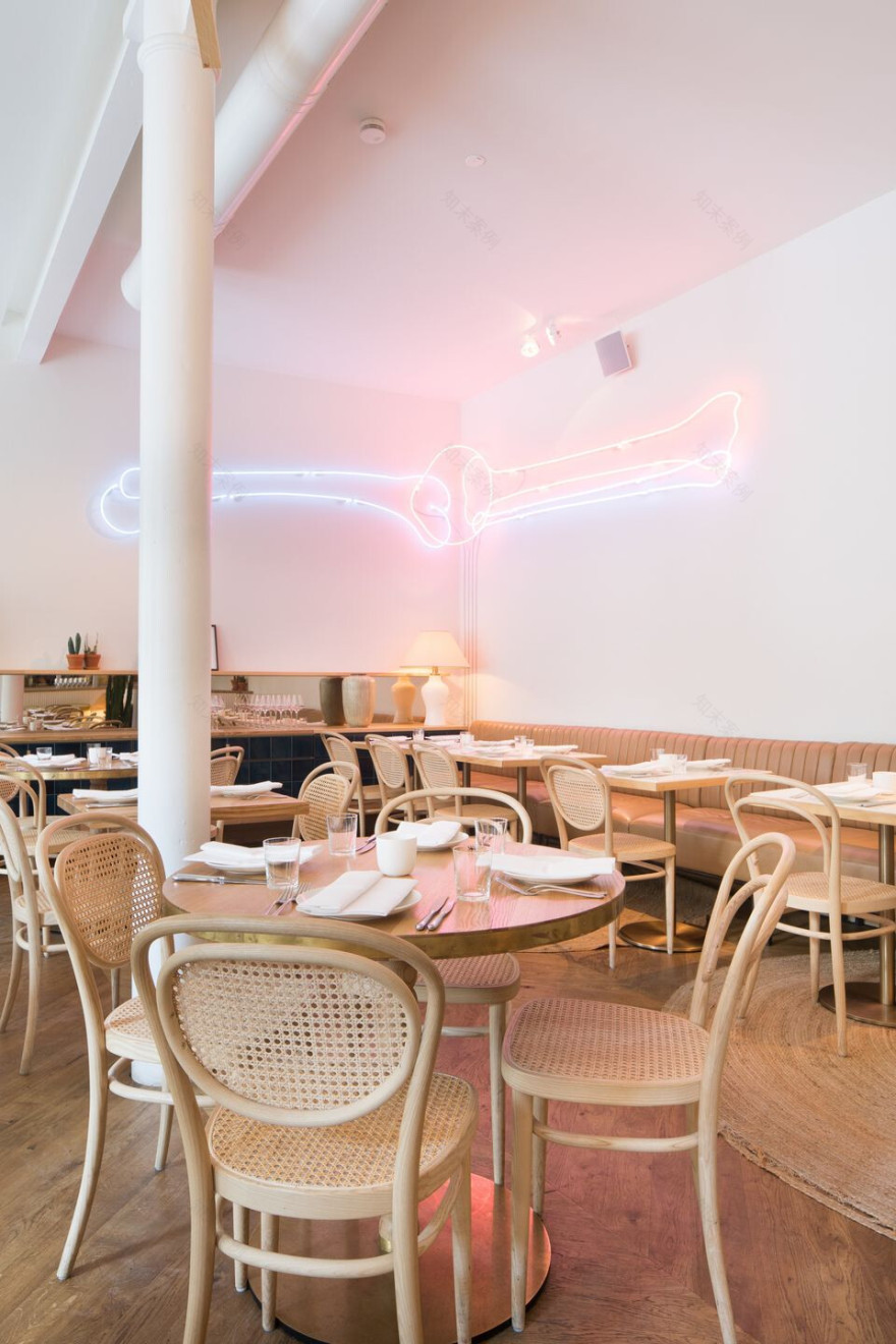 柏林 Panama 餐厅 | 本土材料营造热带风情-16