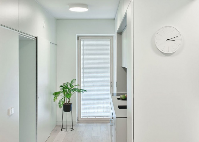 极简主义和鲜明特色的家-5