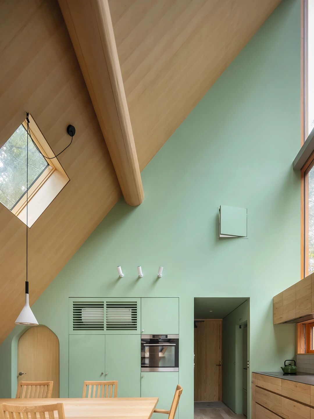 轻井泽周末家庭度假别墅丨日本丨三井岭-14