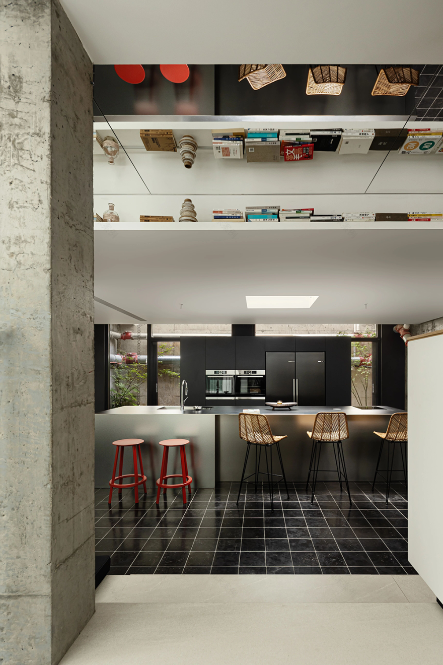 私宅丨400㎡诗意别墅:纯净如简,自然而然_20251021-88