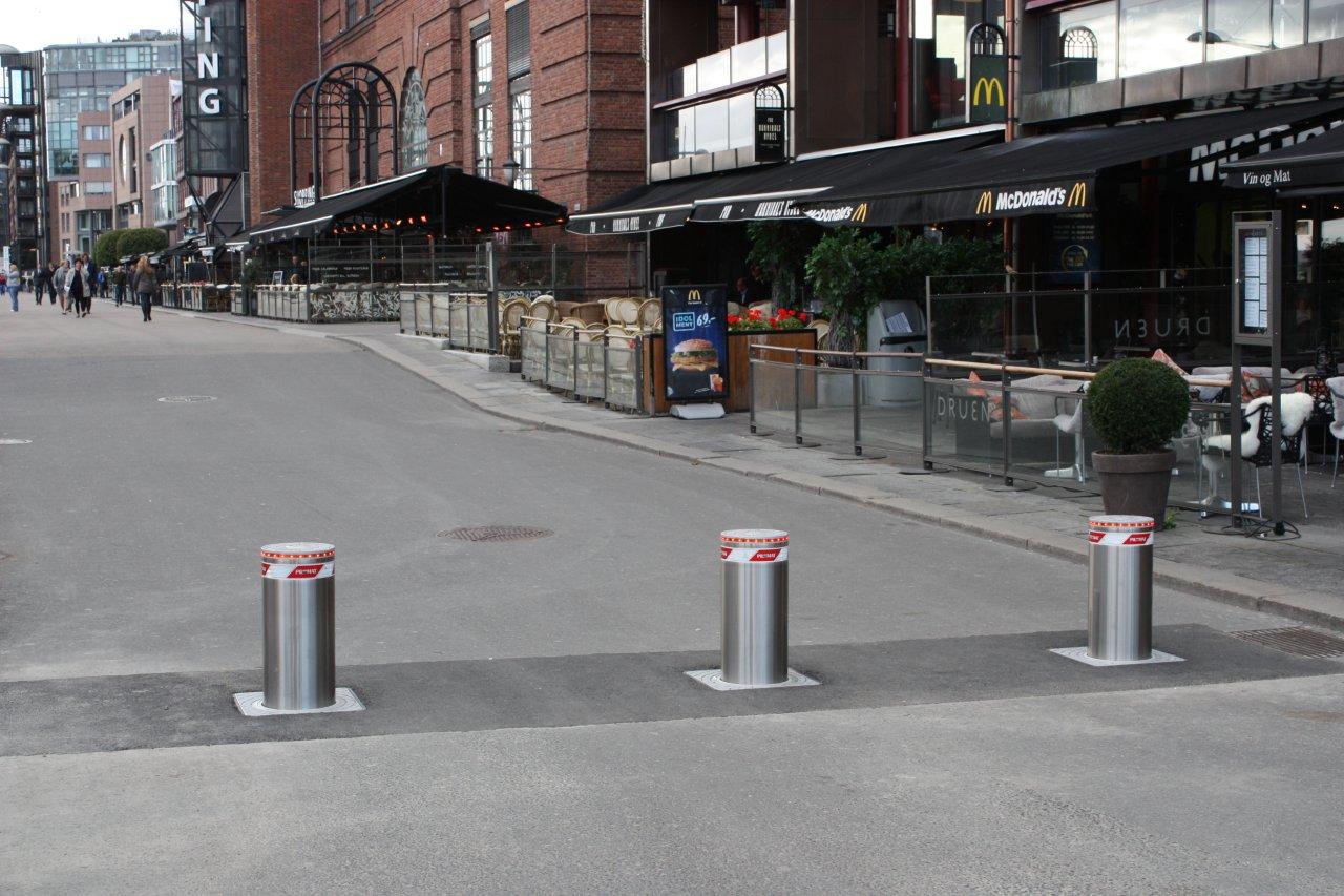 意大利 Pilomat 自动升降防撞柱应用实例-8