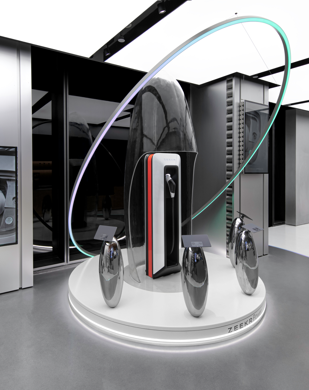 上海外滩 SOHO 极氪体验中心丨中国上海丨INGROUP-25