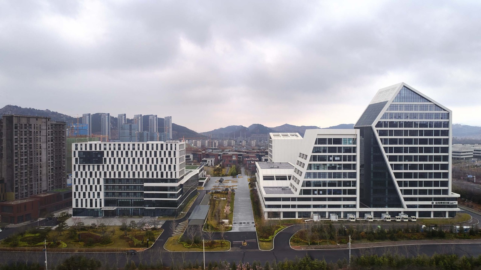 青岛创智产业园一期丨中国青岛丨天津大学设计总院·顾志宏工作室-13