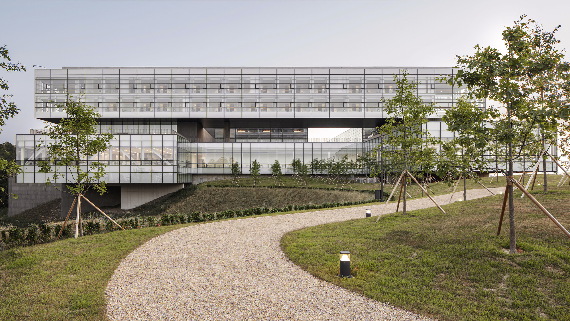 Hyundai Motor Group Global Partnership Center And University Gyeongju Campus / Hyunjun Mihn + MPART Architects-12