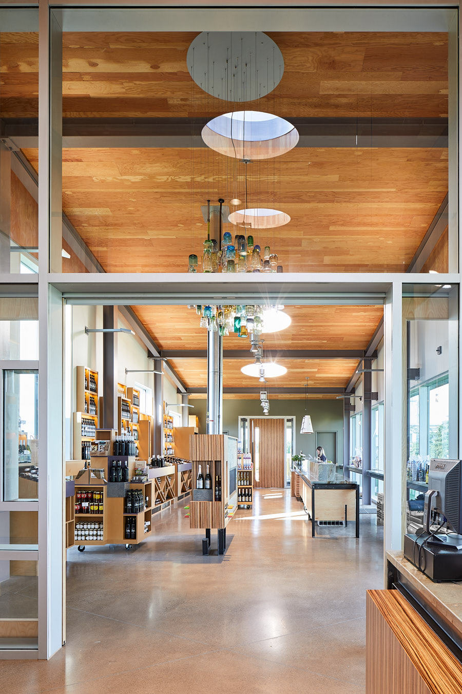 尼亚加拉湖畔葡萄酒庄园零售与品鉴亭-11