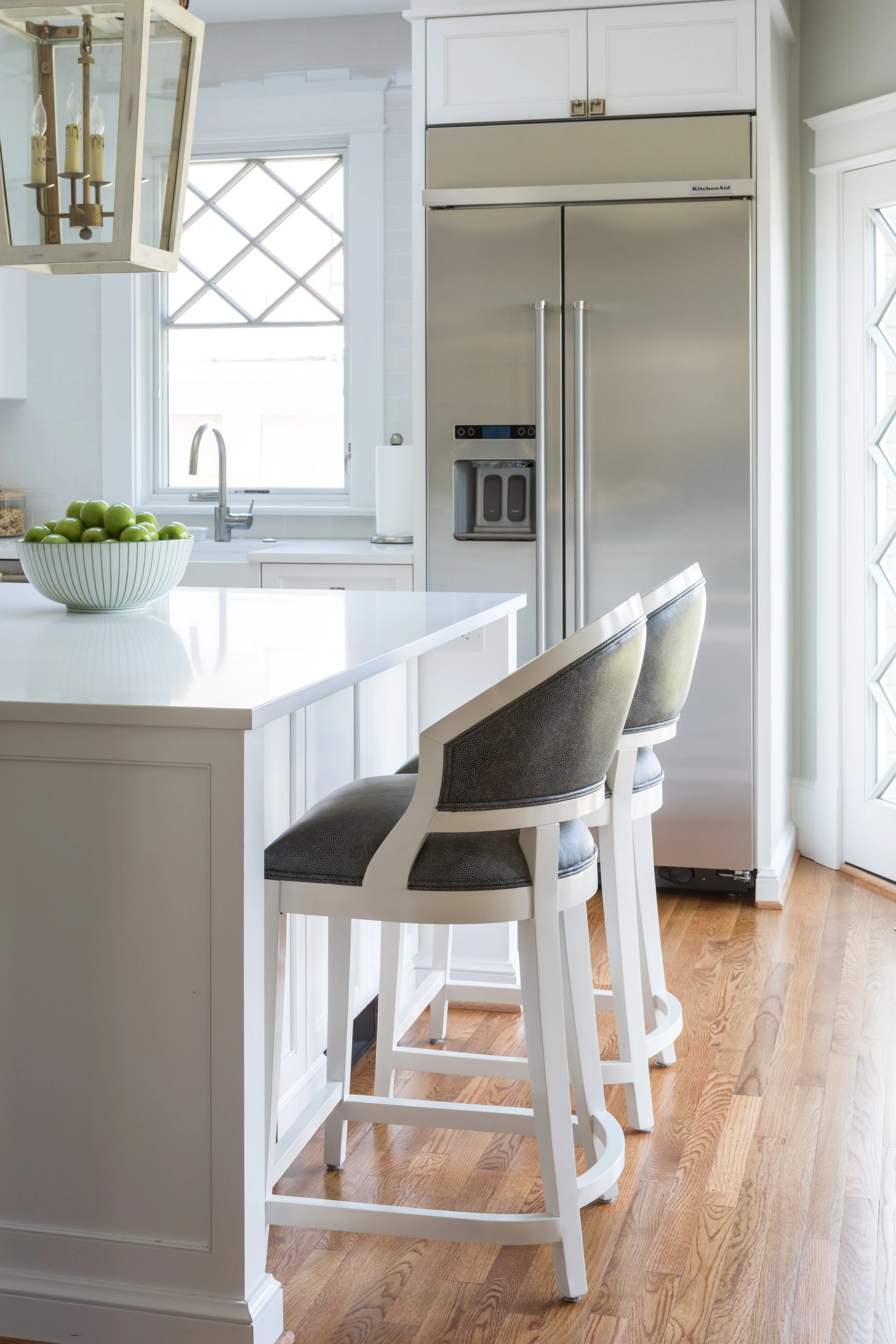 白色覆盖 · SCW室内设计公司-0