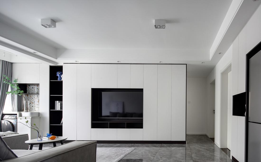 麻花辫胡茬的家-24