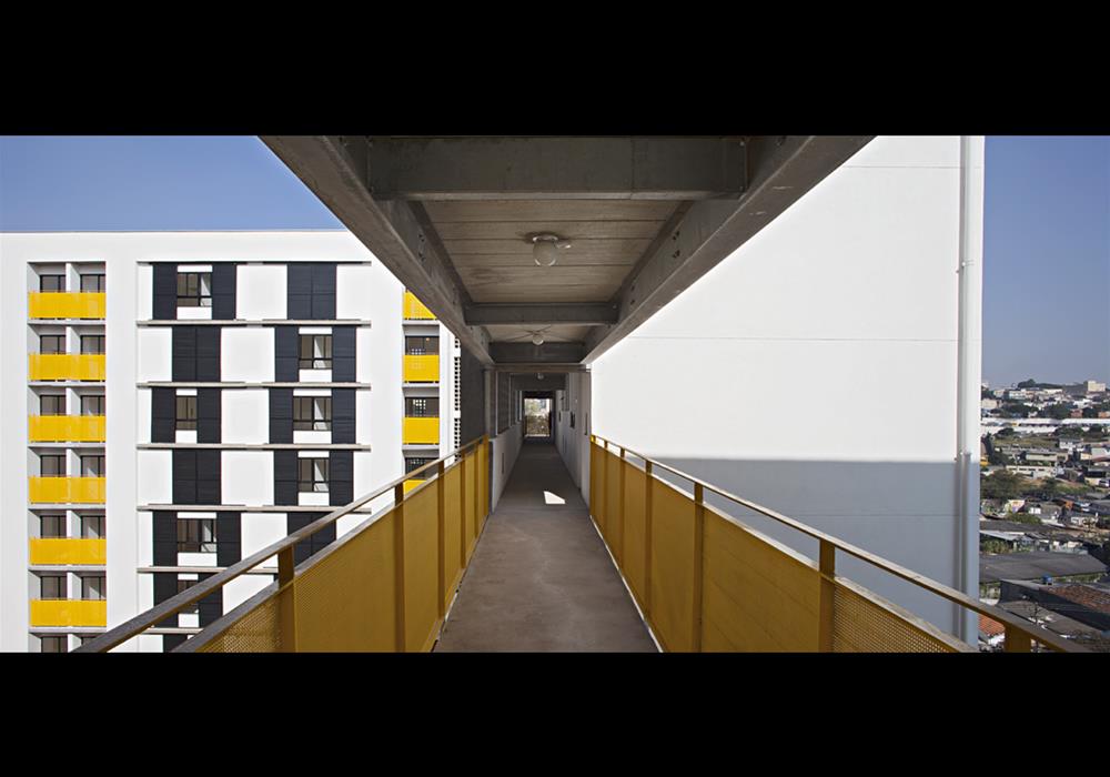 巴西圣保罗 Corruíras 住宅区——经济实惠与设计的完美结合-10