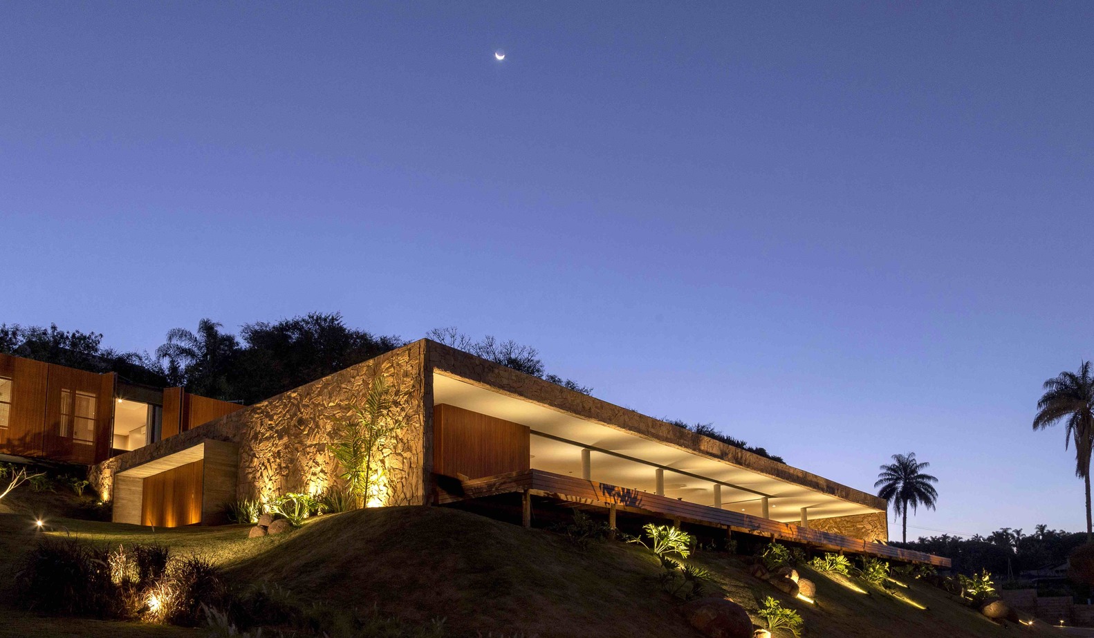 巴西米纳斯吉拉斯山脉中的“石之家”-57