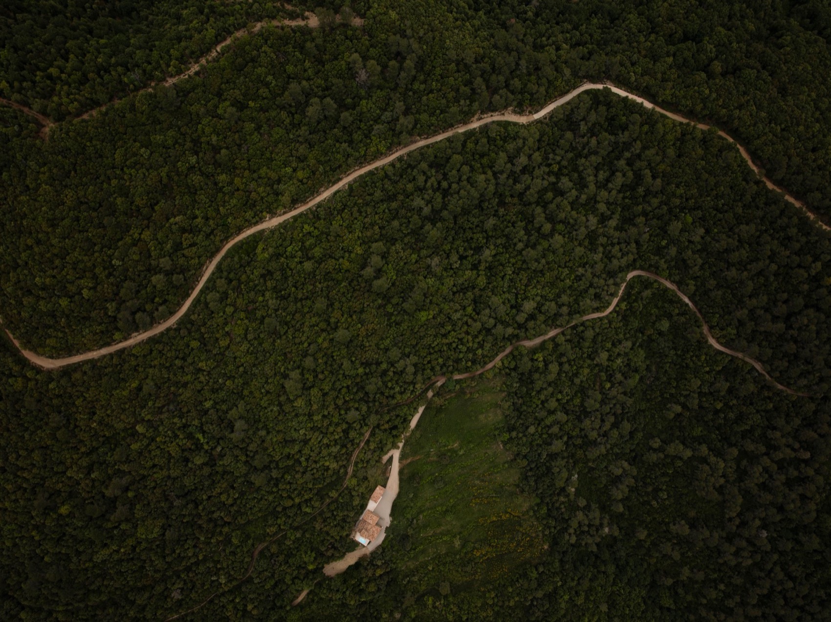 卡达尔特农庄住宅丨西班牙赫罗纳-15