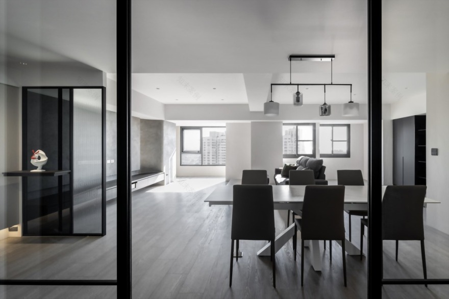 25年民權路大樓老屋翻新 現代簡約式治癒淺灰宅丨藝瓦高雄室內空間設計-14