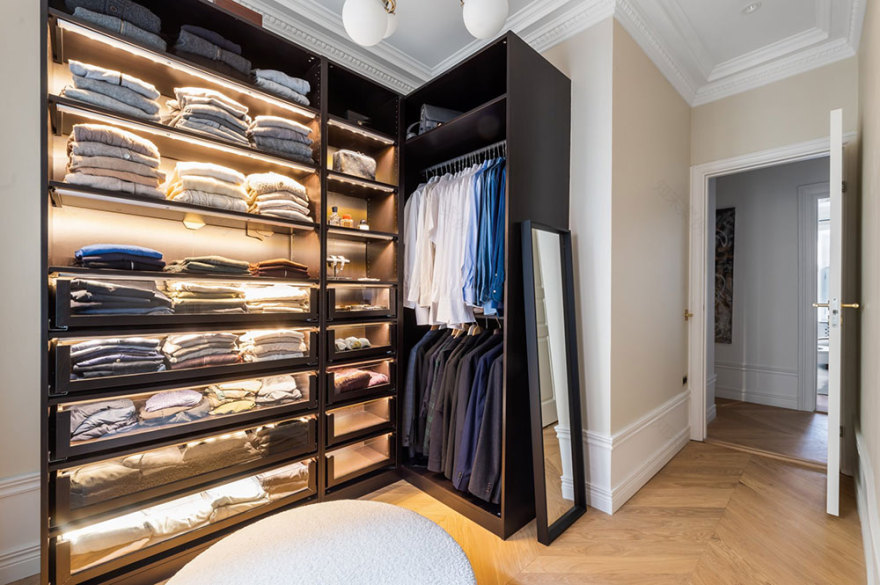 现代 Scandinavian 公寓的优雅设计-17