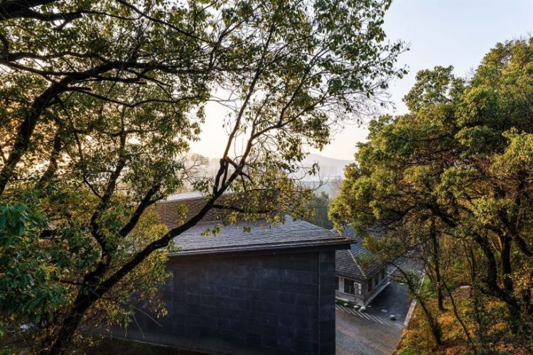 人們記憶中的村莊青瓦。- 中國美術學院民俗藝術博物館 - WEHOUSE-0