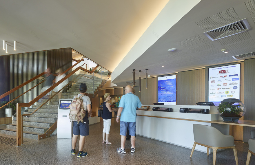 Kurrawa水上救援社团中心,澳大利亚 / Arkhefield-93