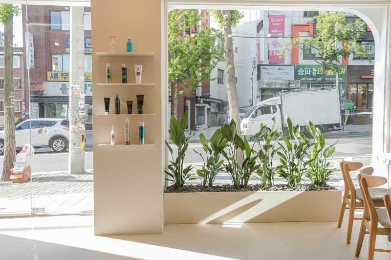 现代简约 30 平米美容院设计-11