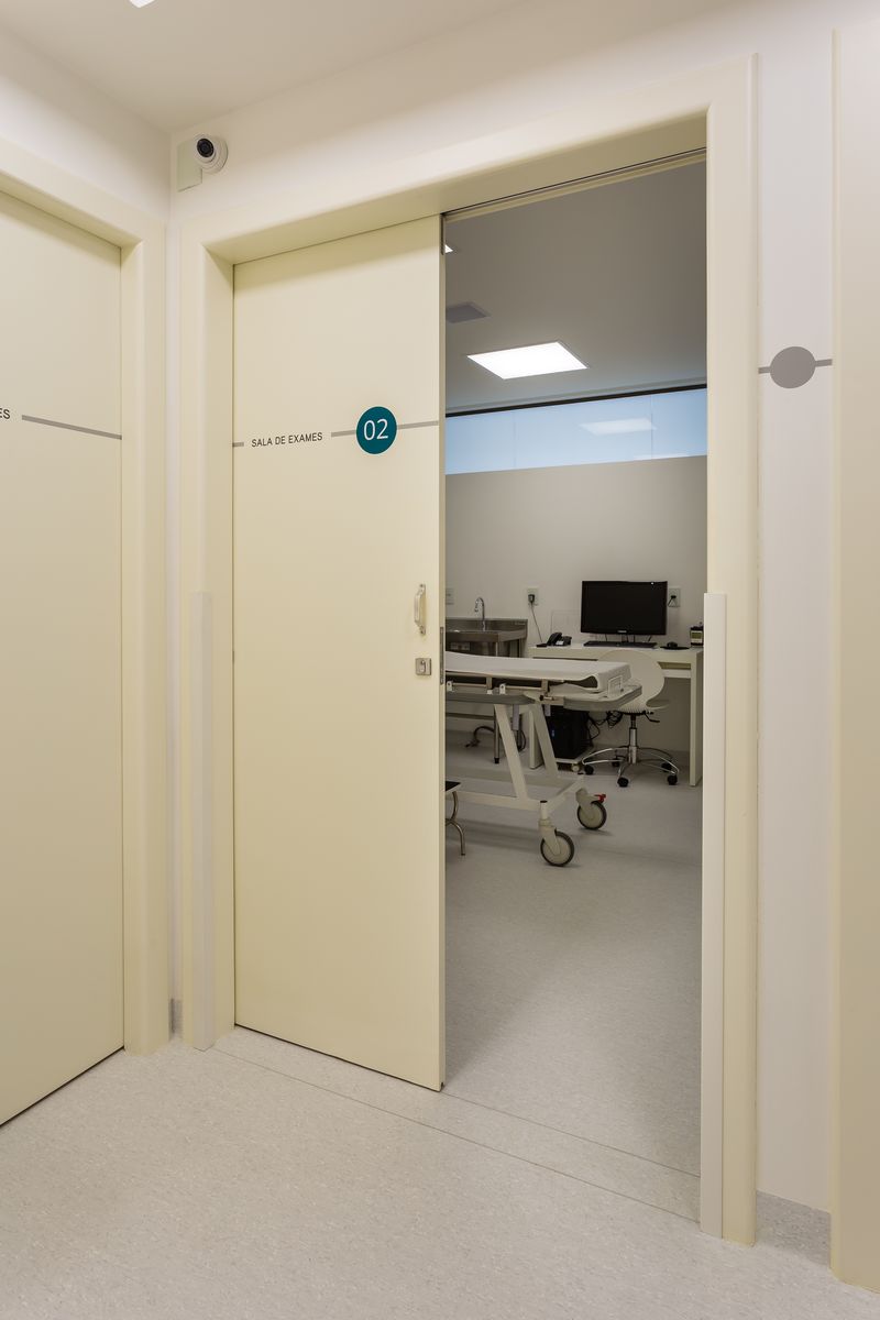 Clínica Dagostin - /STUDIOMDA - Wayfinding Design-3