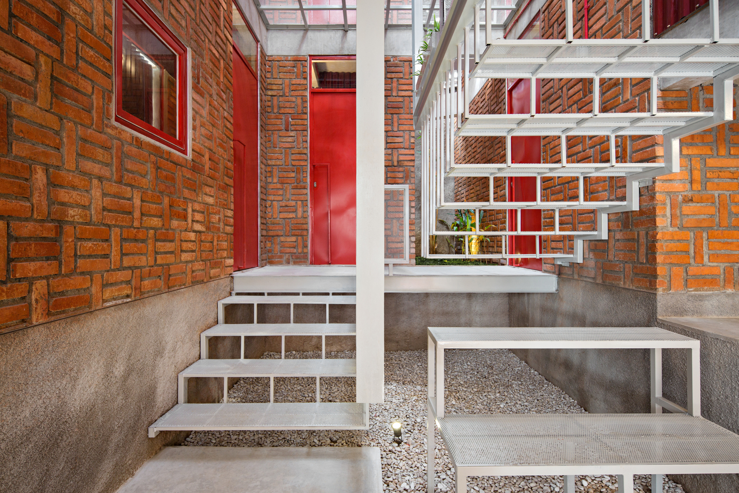 印度尼西亚 Stack By Step Red Zone 宿舍丨Ismail Solehudin Architecture-24