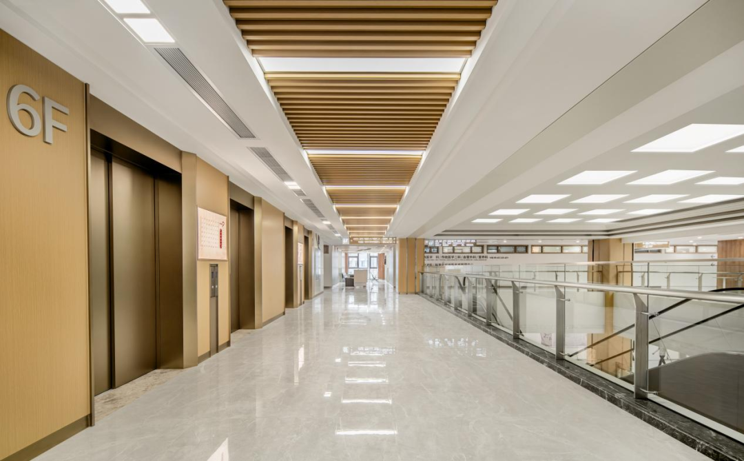 中医药大学附属岳阳中西医结合医院门诊楼丨中国上海丨华建集团华东院ECADI-15