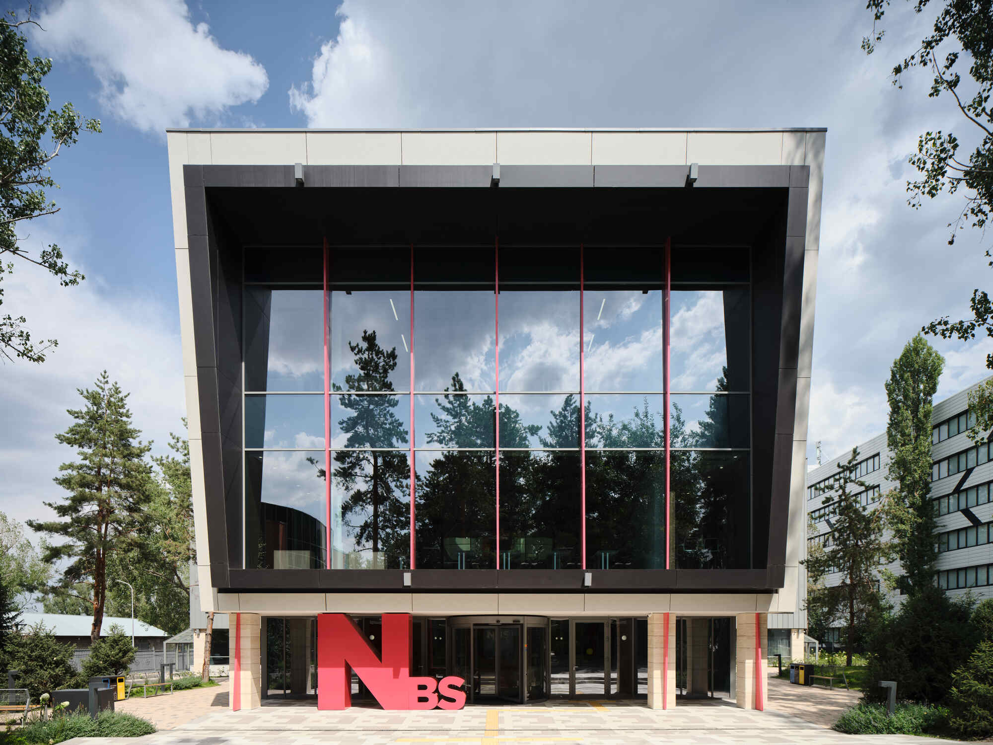 纳罗兹大学商学院丨哈萨克斯坦阿拉木图丨AGP Architects-32