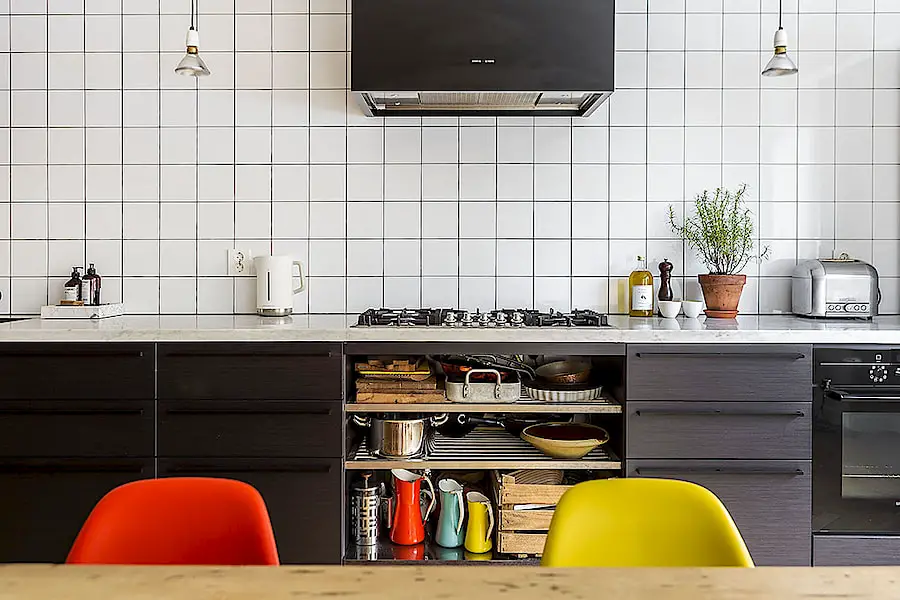 瑞典混搭色彩椅子装饰设计-7