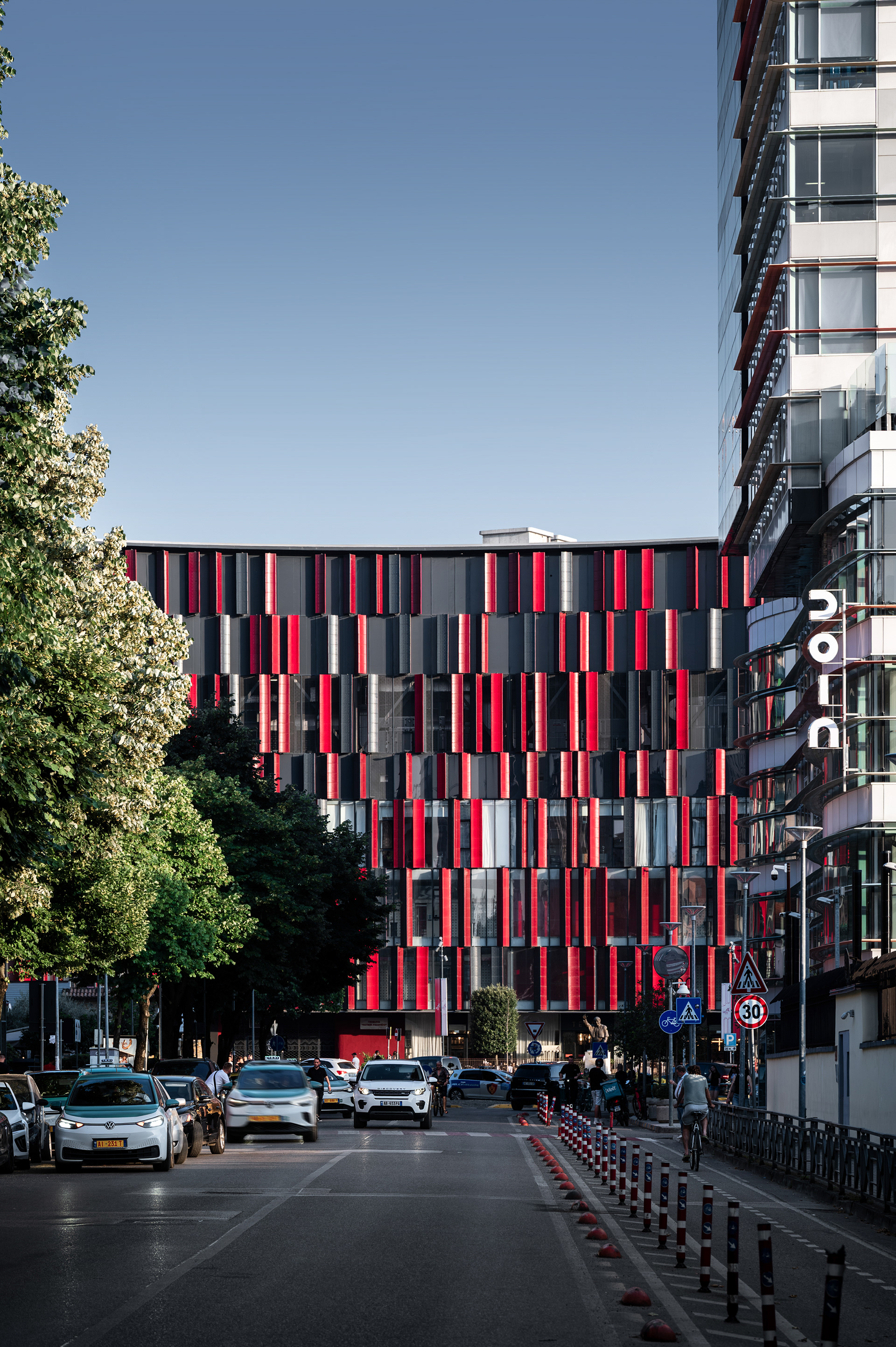 阿尔巴尼亚航空体育场丨阿尔巴尼亚地拉那-8