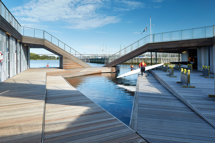 The Floating Kayak Club  FORCE4 Architects-7