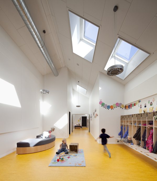 莱恩斯太阳堡幼儿园,丹麦 / 威卢克斯天窗 -37