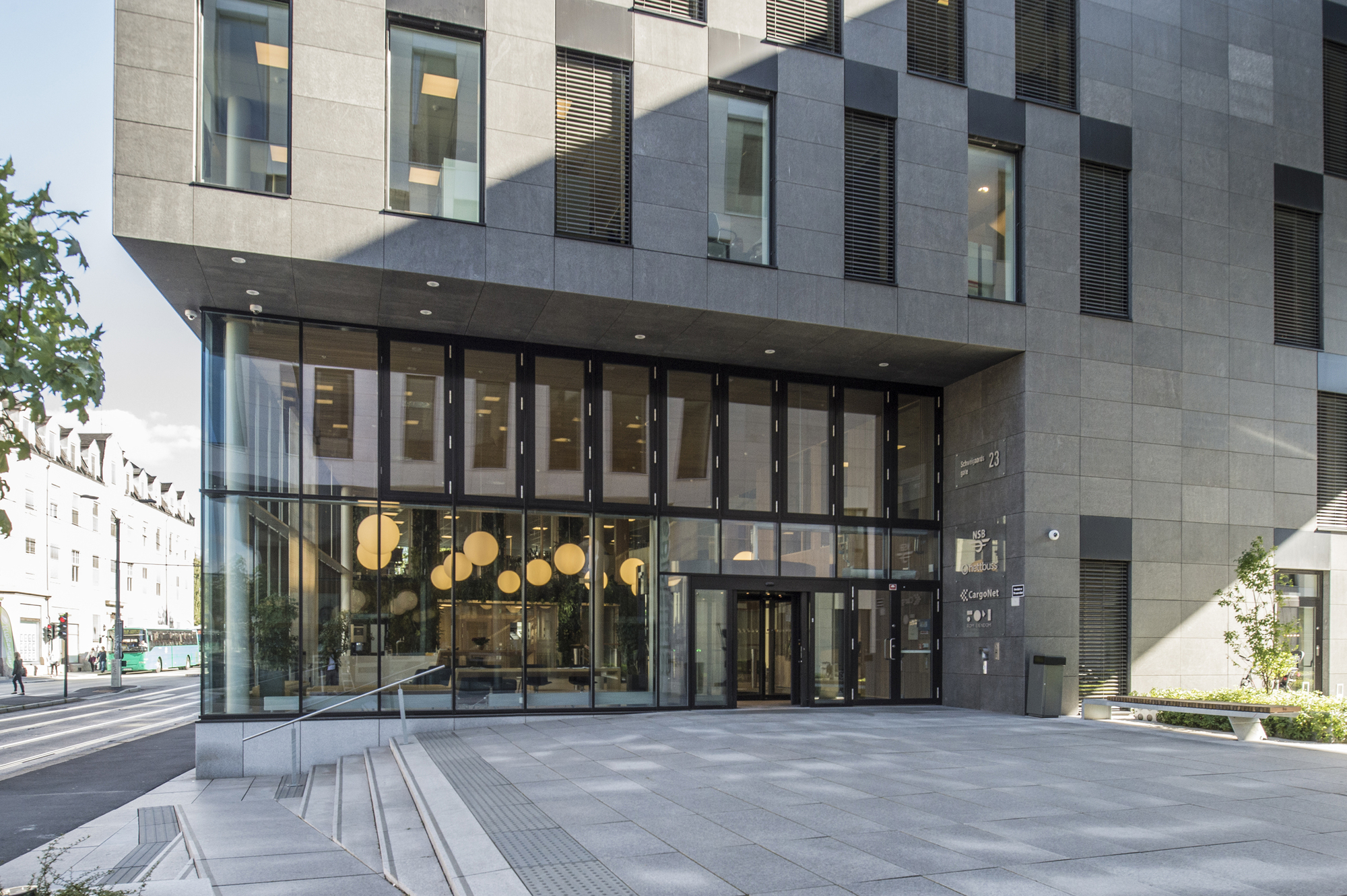 施韦格加德斯门 21 + 23-20