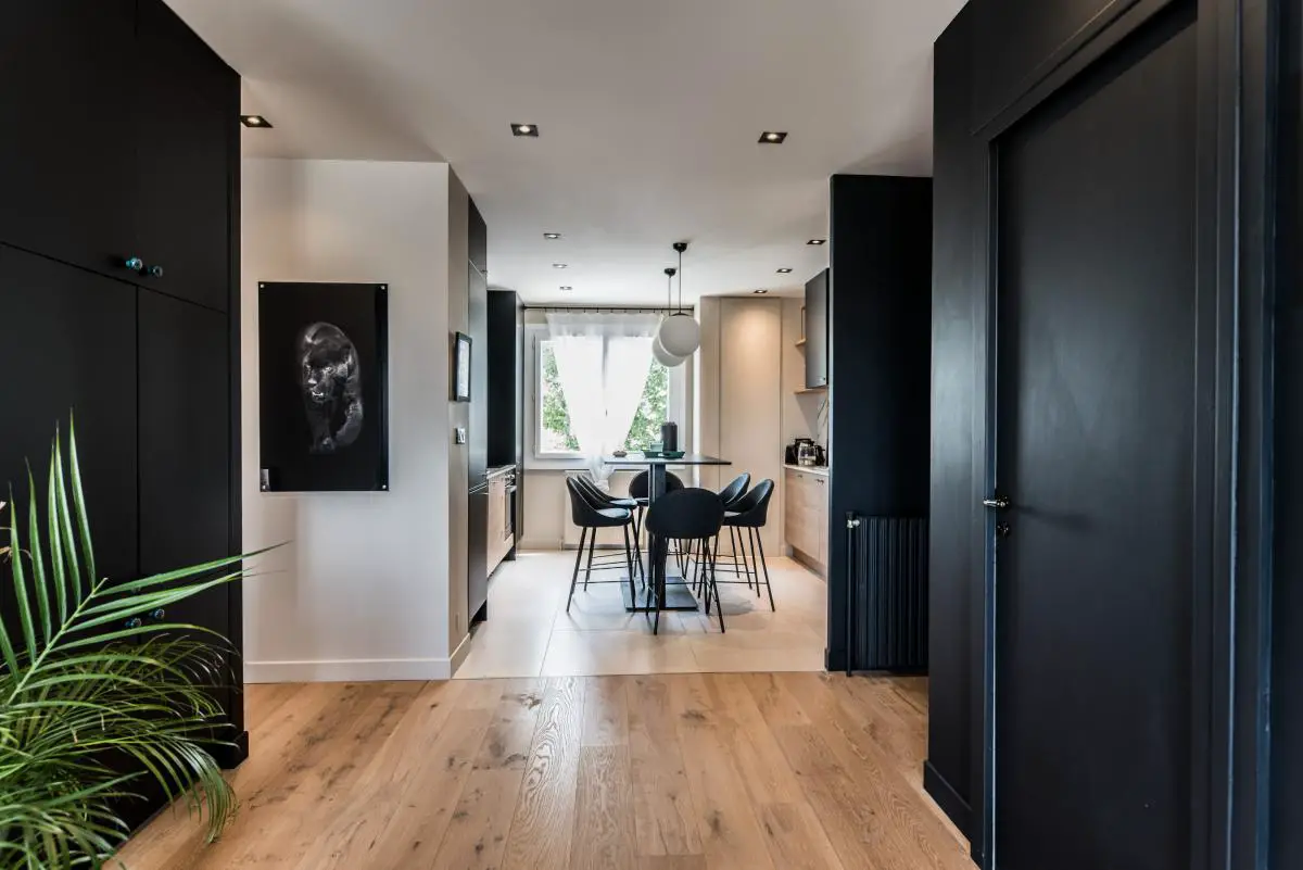 黑白配的优雅 | 设计师 Colombe Marciano 的 100m2 公寓改造-7