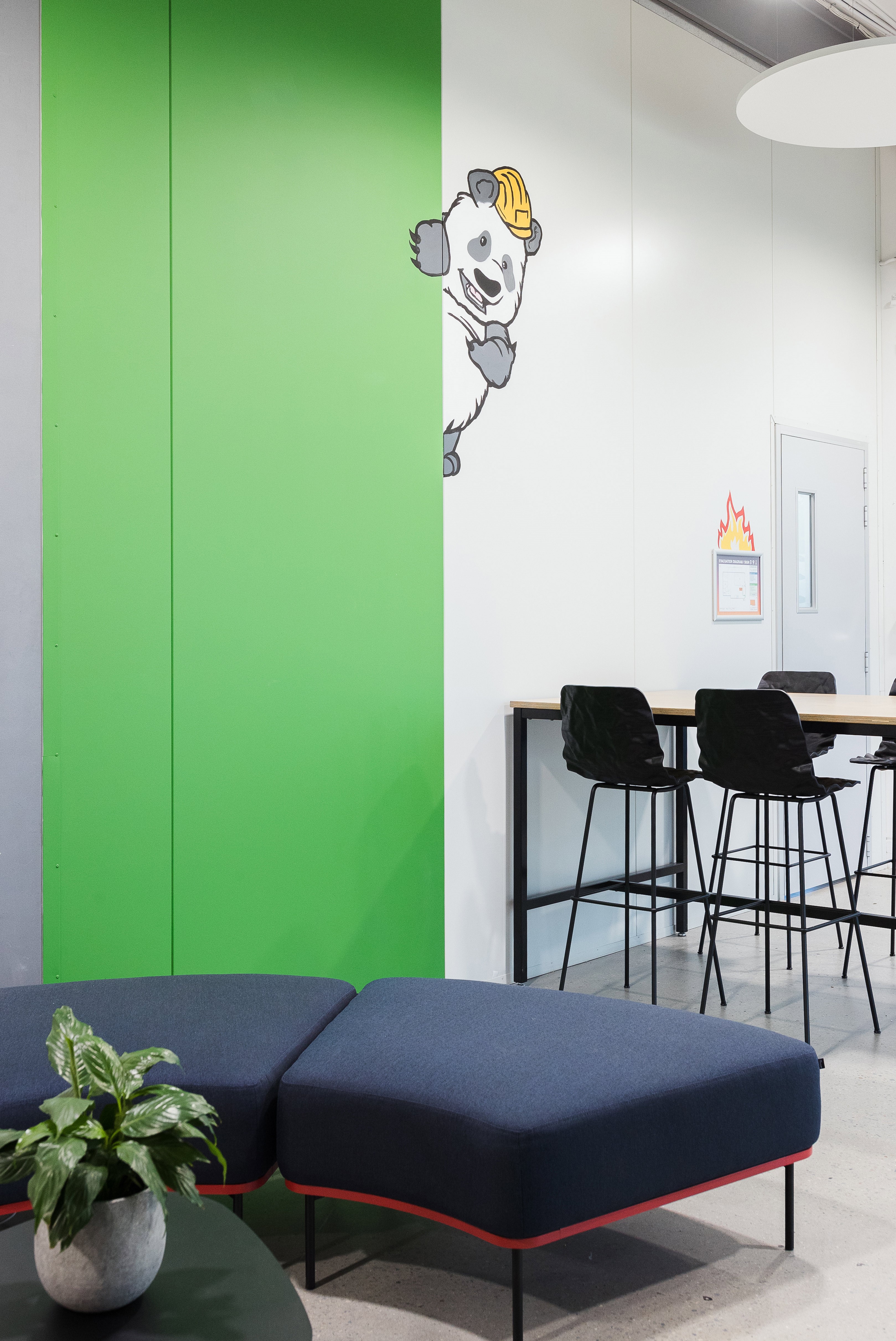 高耸空间中的风险魅力丨More Than Space-7