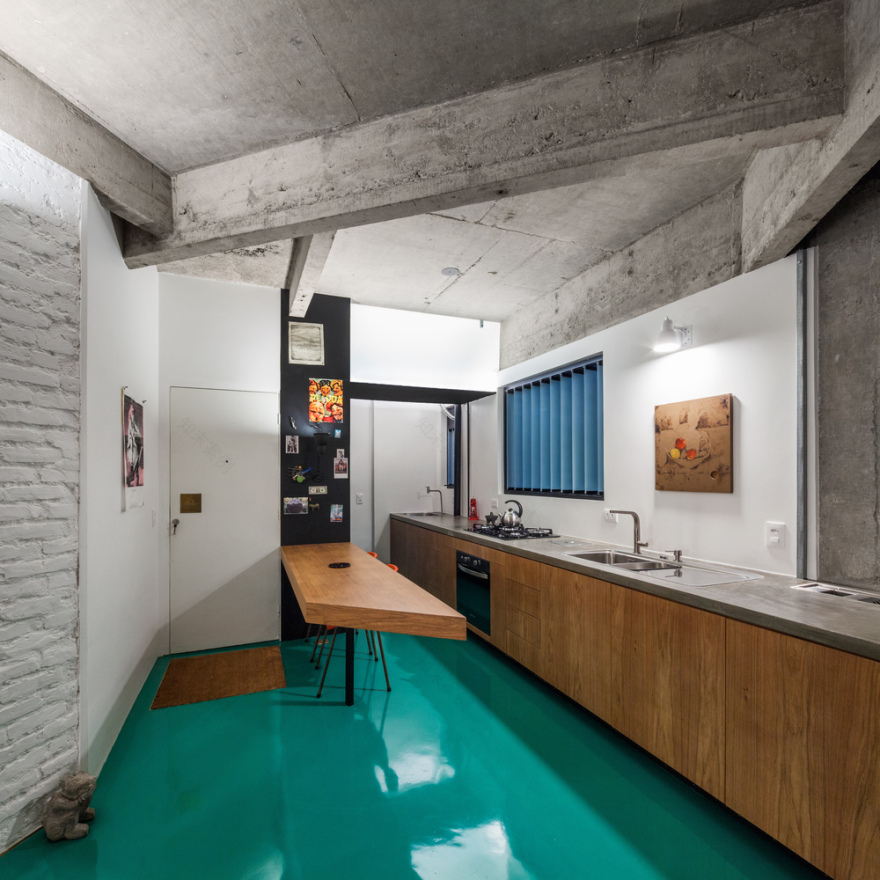 Remodeling a Small Apartment to add Visual Amplitude-12