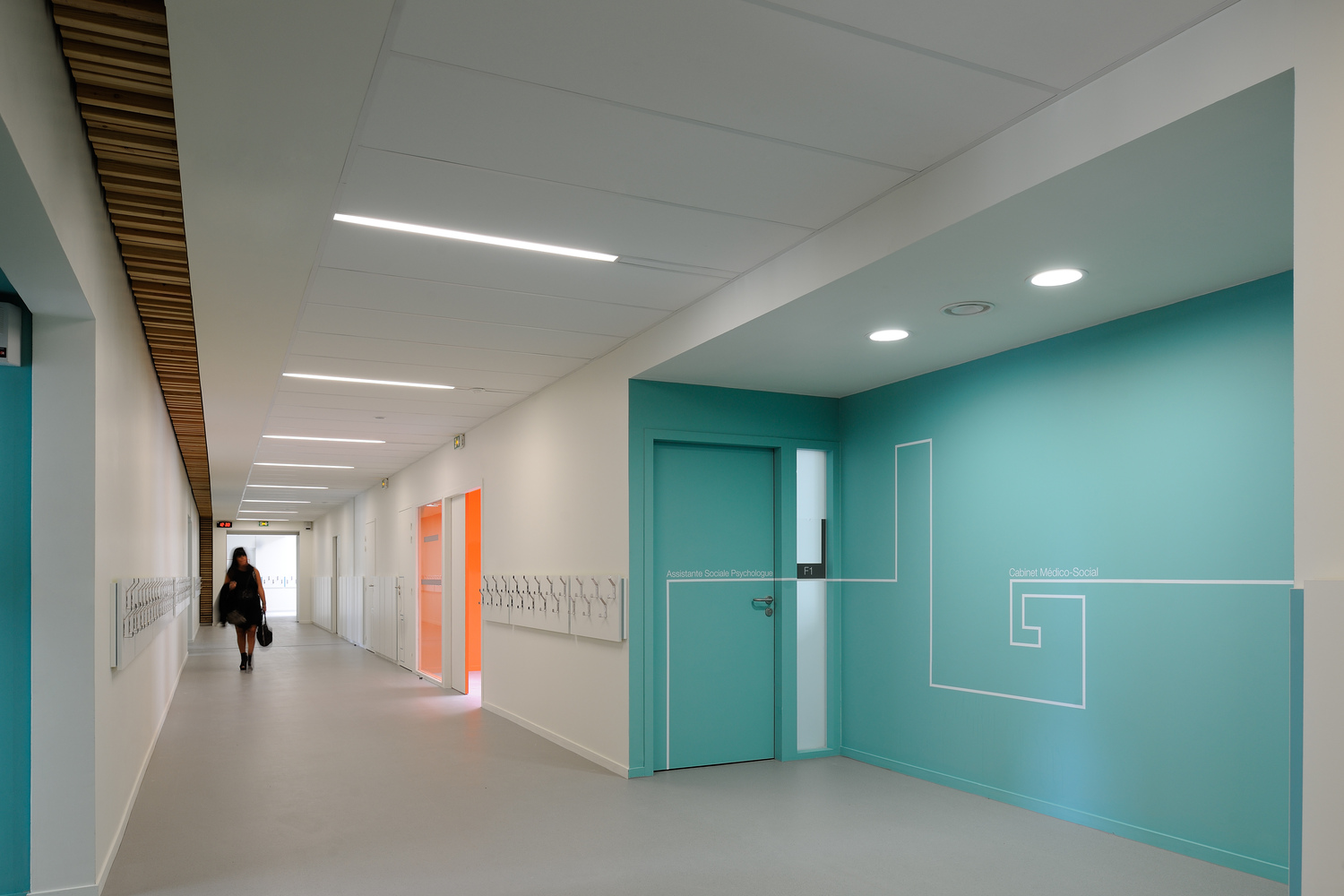 法国圣西尔学校的绿色环保设计-42