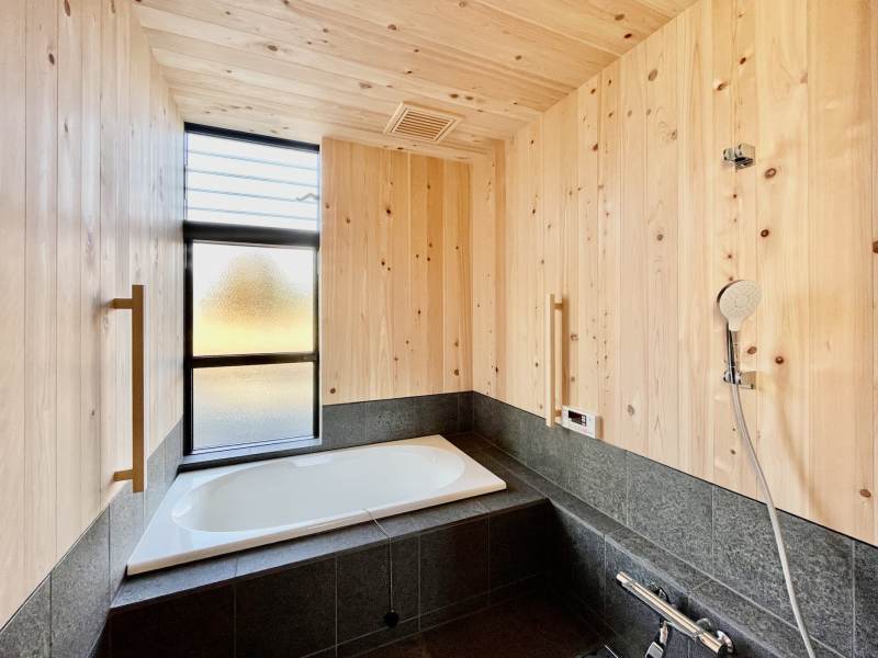 富士山一望！2阶Living的太阳能系统微风自然素材住宅丨探彩工房建築設計事務所-42