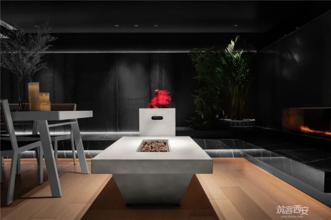 偷出空间的生命力——大明宫建材家居城火光设计-33