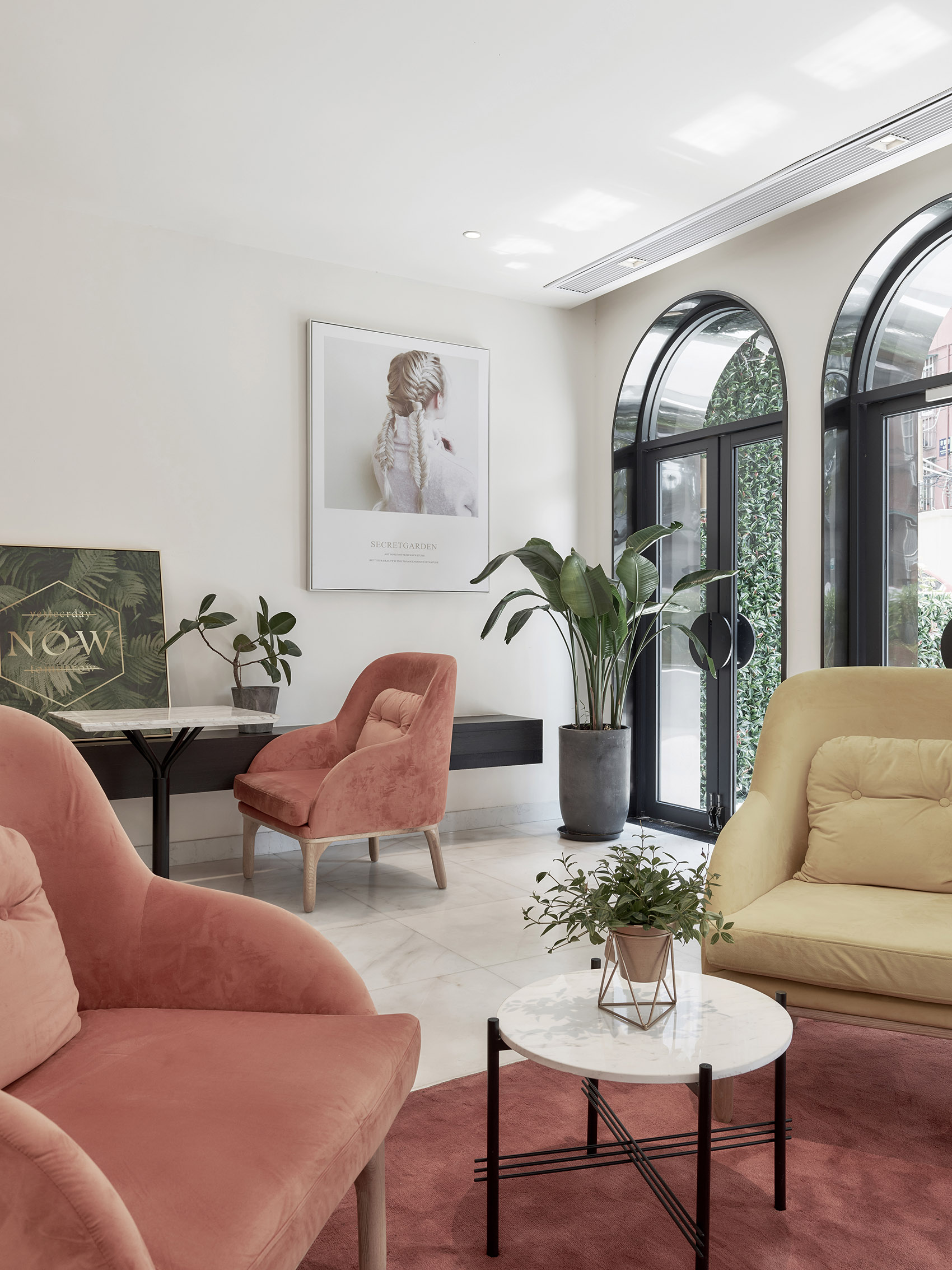 隐隅酒店 · 简约色彩的灵动空间改造-48