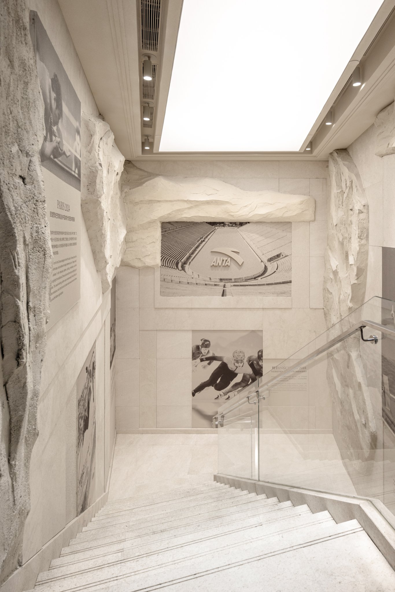 服装店丨中国深圳丨ANTA Space Creative,STILL YOUNG-48