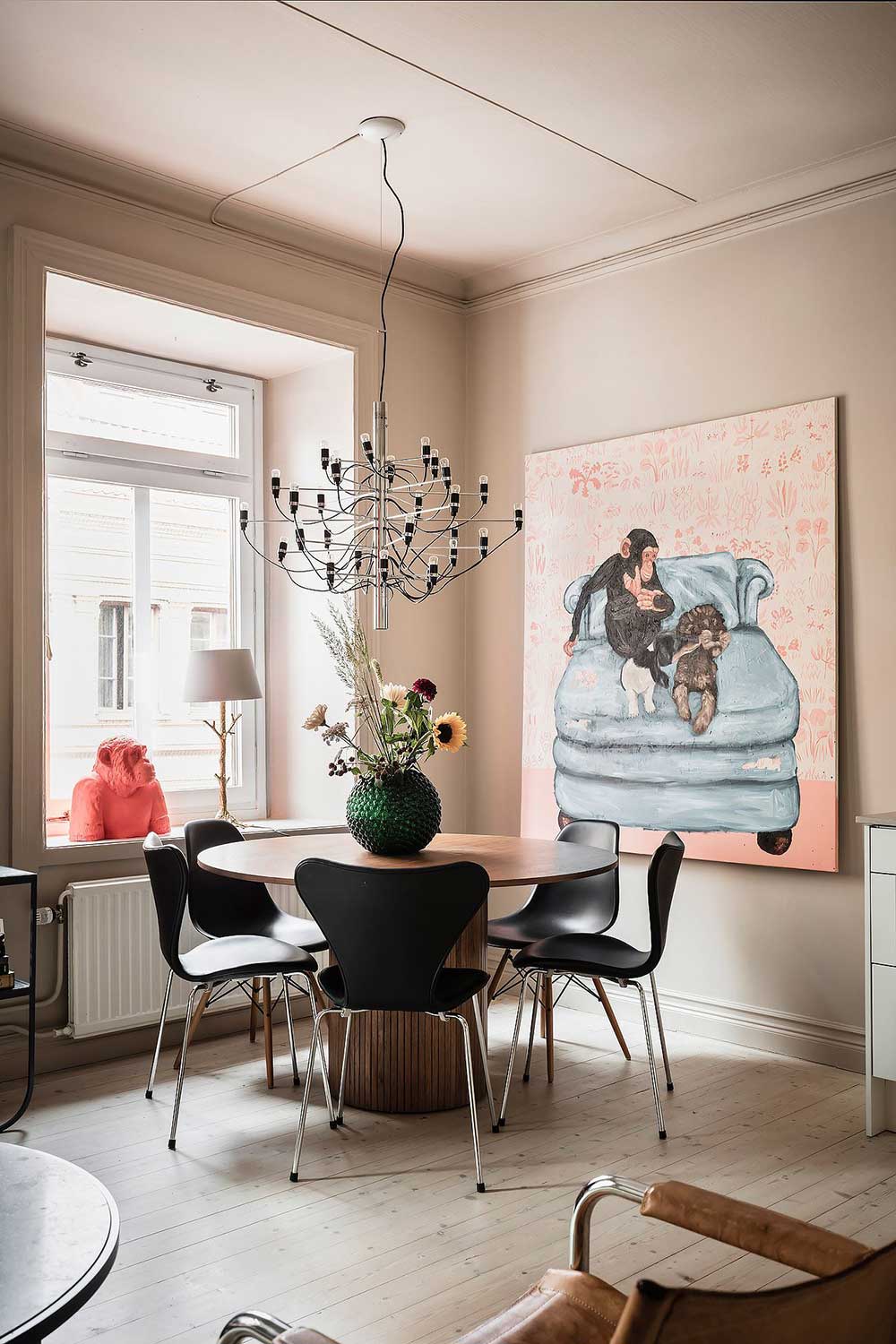 瑞典 48 平米趣味公寓 | 暖色调与幽默壁画完美结合-14