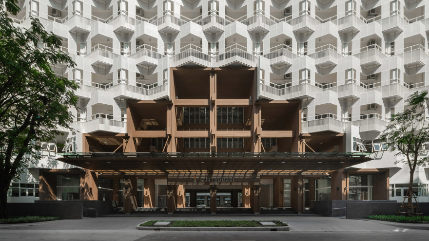 泰国 Plan Architect 设计的护士公寓大楼,巧妙的 zigzag 造型保护隐私-0