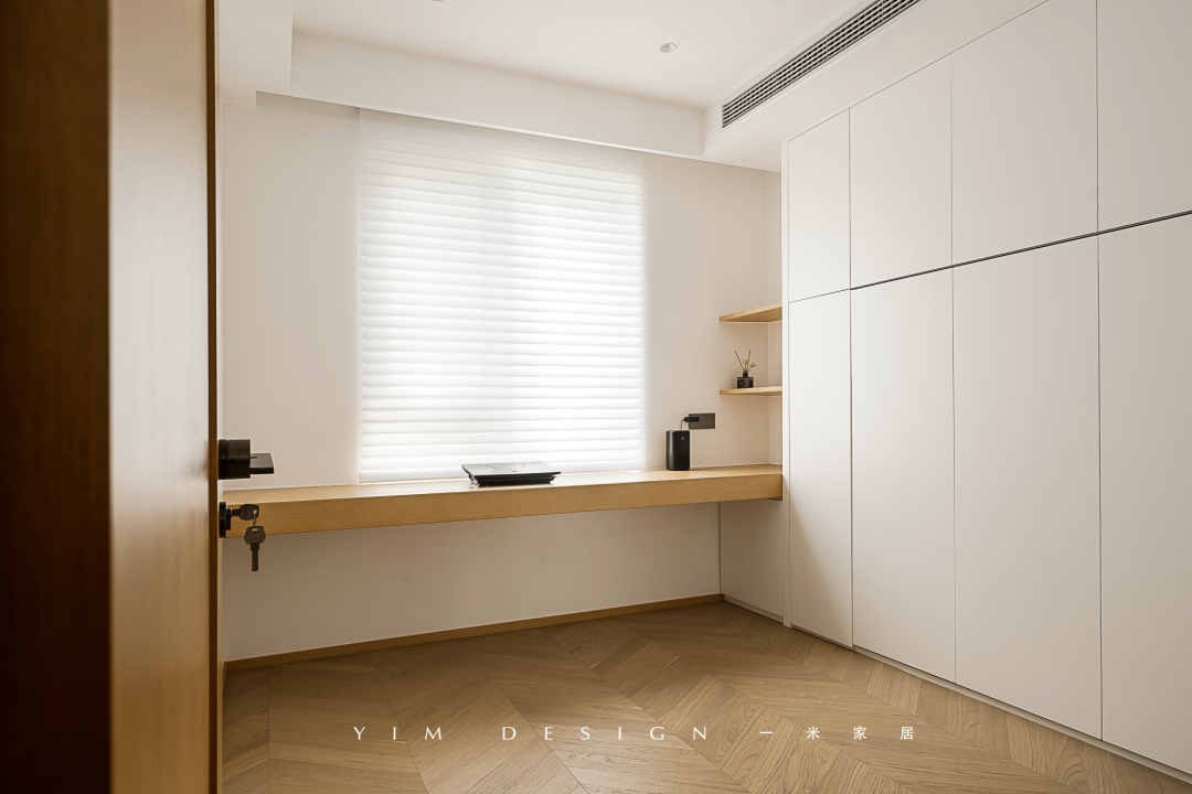 纯白与木色交融的现代质感空间·淳光丨YIM DESIGN-41