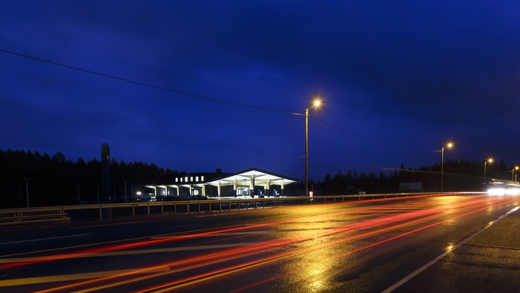 芬兰湖畔宁静休息区-2