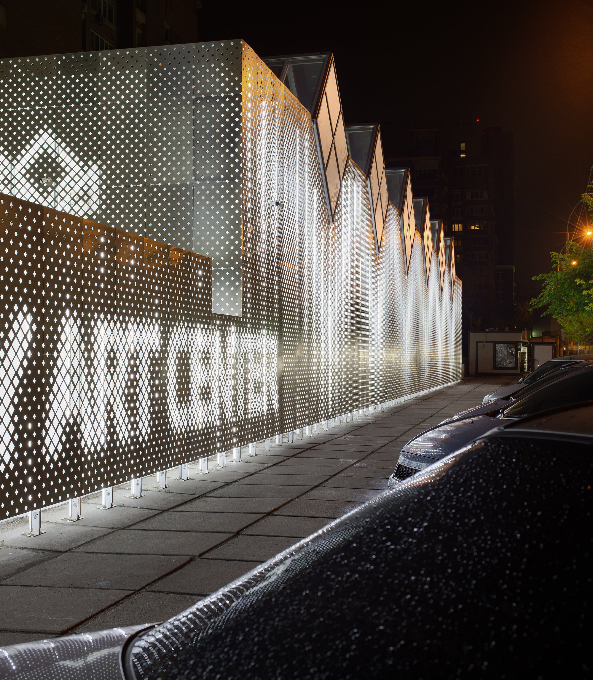 乌克兰 M17 当代艺术中心,现代设计与传统元素的完美融合-15